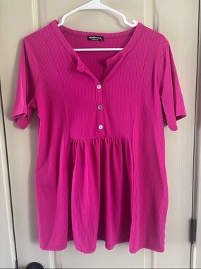 HEIMISH USA Hot Pink Ribbed Babydoll Henley Top (S)